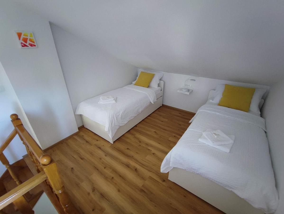 Frank Apartment