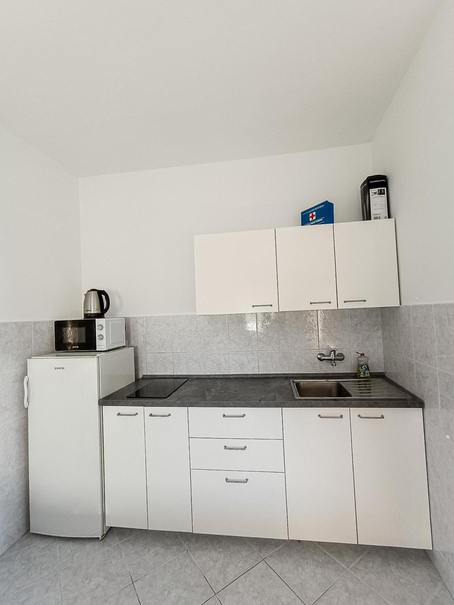 Frank Apartment