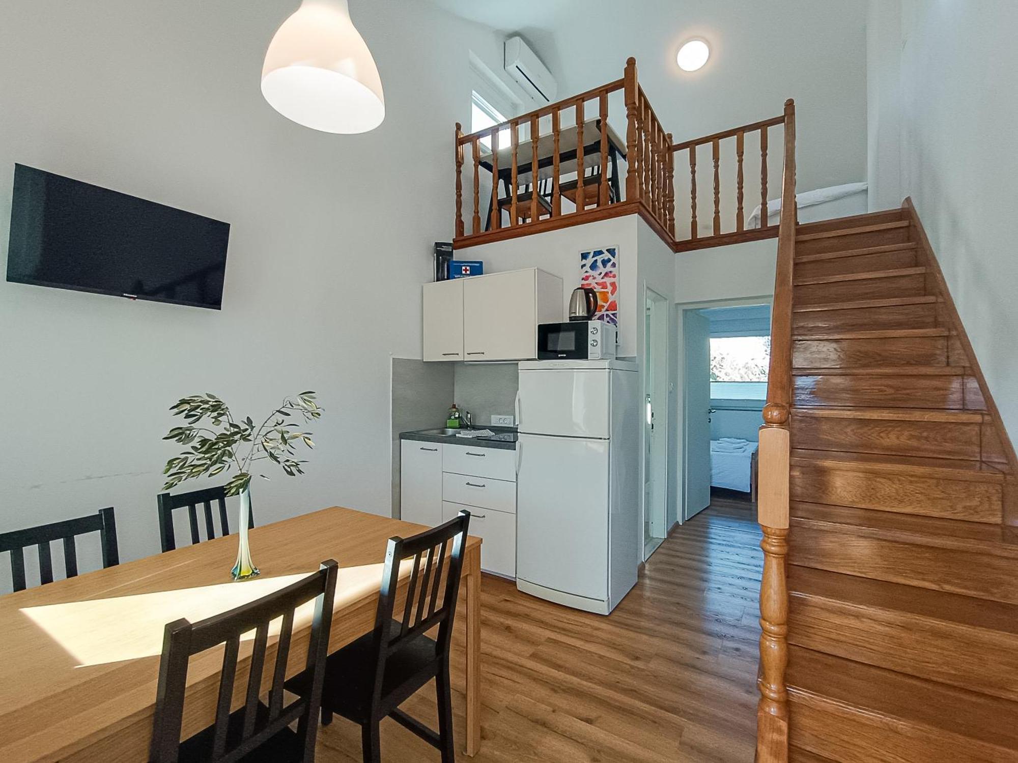 Frank Apartment
