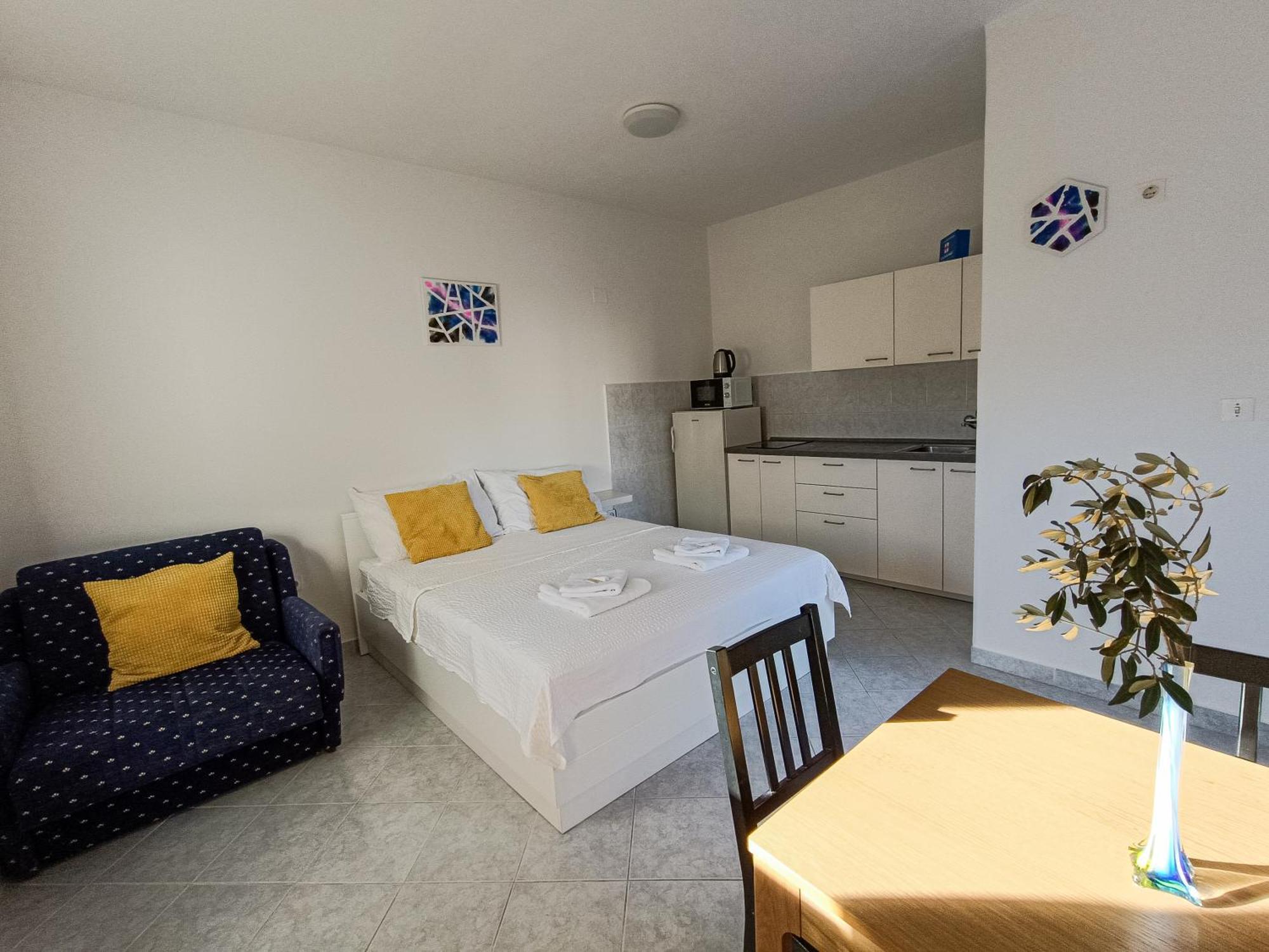 Frank Apartment Silo (Krk)